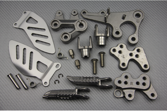 platines-repose-pieds-avant-suzuki-gsxr-1000-05-08